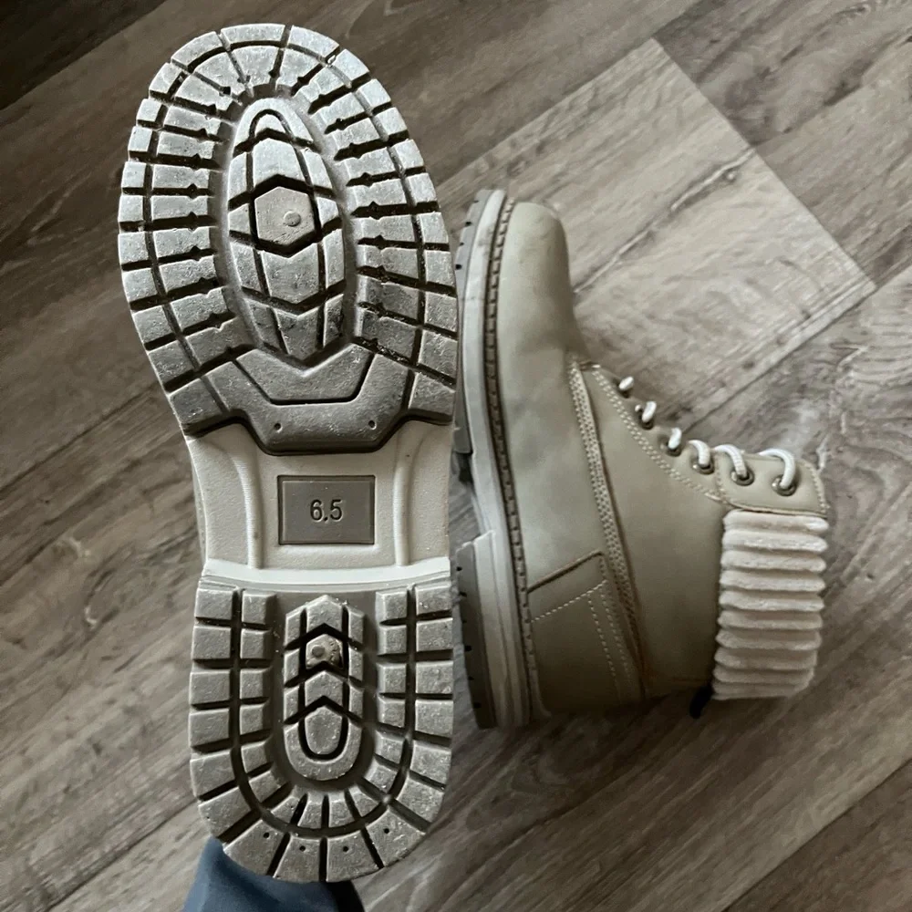 Dirty Laundry Alpine Booties - Picture 7 of 7